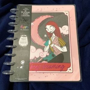 Happy Planner Jan - Dec 2023 Disney Planner NWT